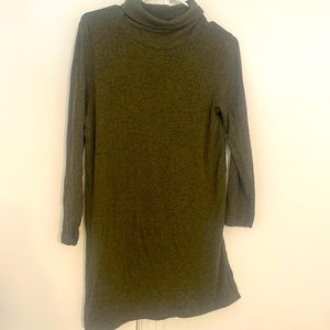 OLD NAVY | Dark green turtle neck
